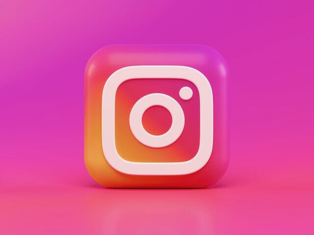 image of an instagram logo in 3d