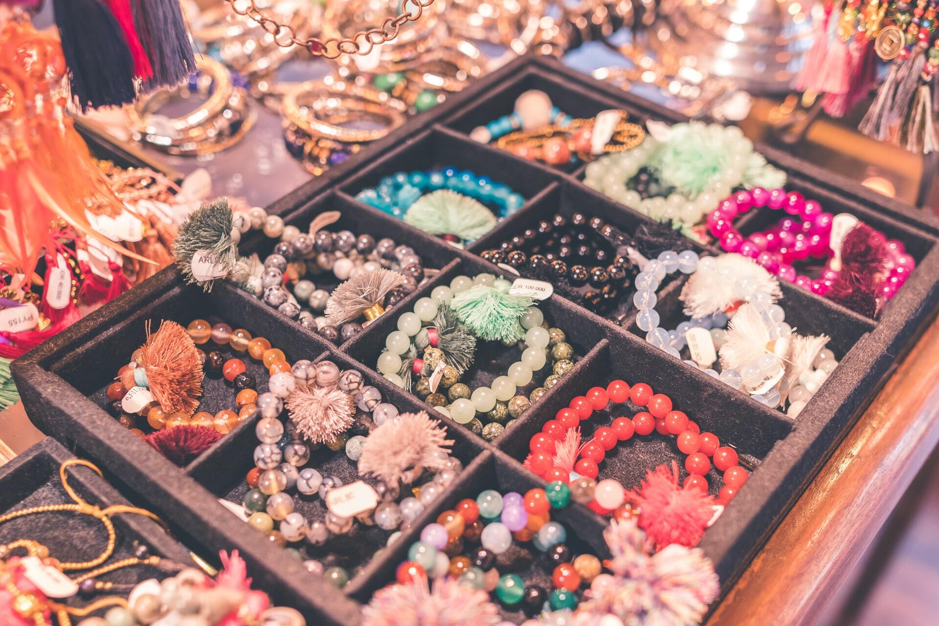 How to Grow Your Accessories Business on Instagram Skweezer