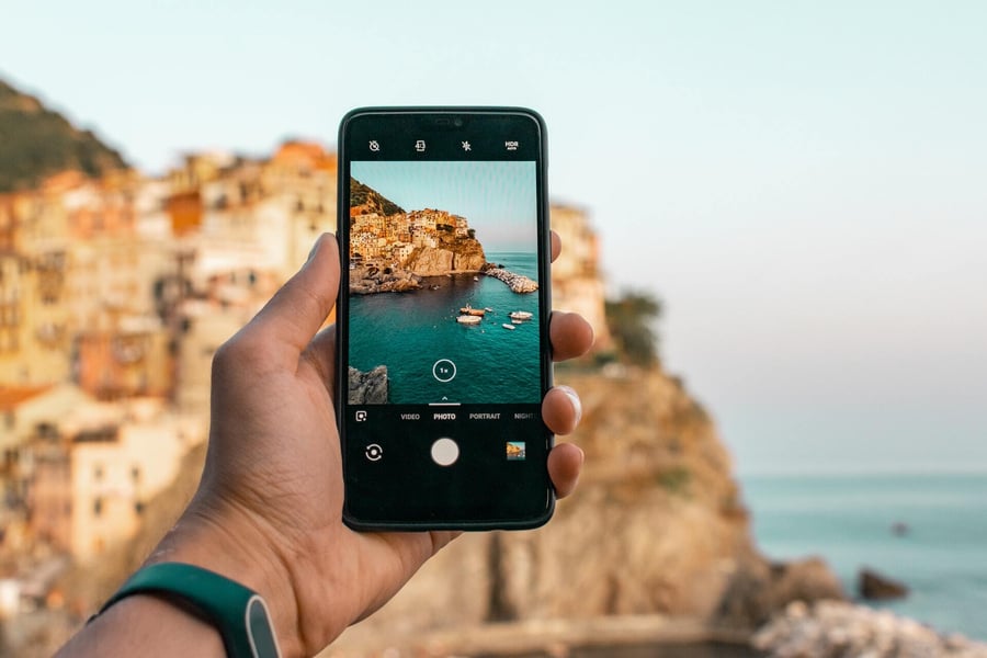 Make Better Instagram Photos using Photo Grids